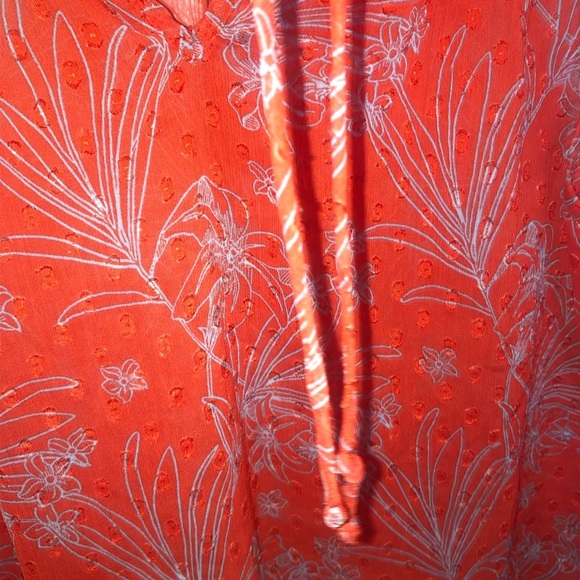 Red Sleeveless Sung Top with Floral Design. Ruffled neck,tie - at front preloved - Picture 3 of 7